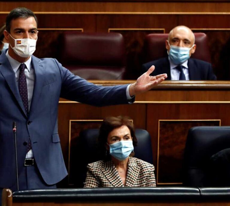 La política, en el fango