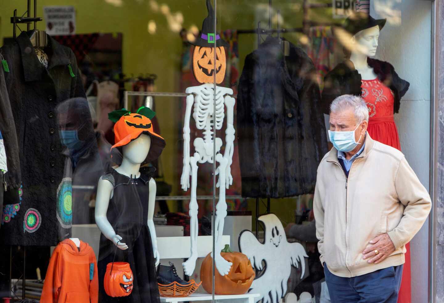 Imagen de un comercio en Zaragoza.