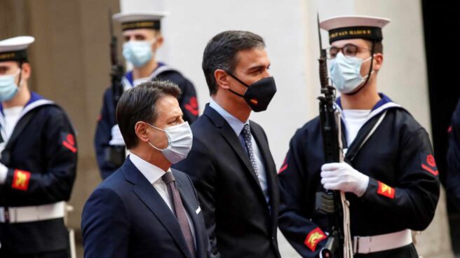 Giuseppe Conte y Pedro Sánchez, en Roma.