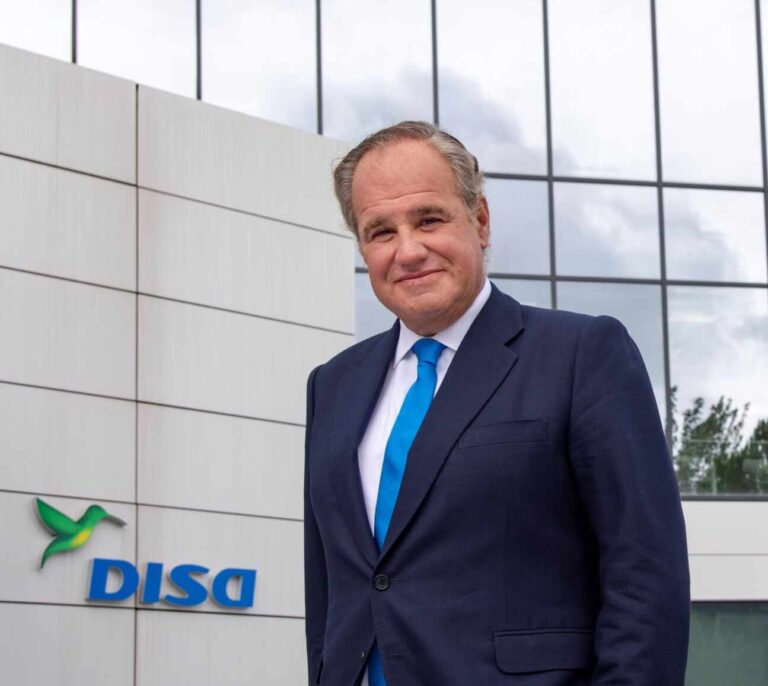 La energética Disa entra en Uruguay y será el segundo operador del país