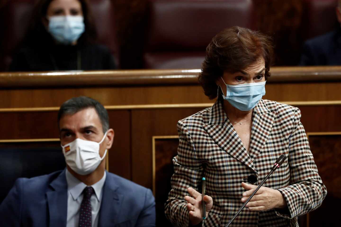 La vicepresidenta Primera del Gobierno, Carmen Calvo, interviene en el Congreso.