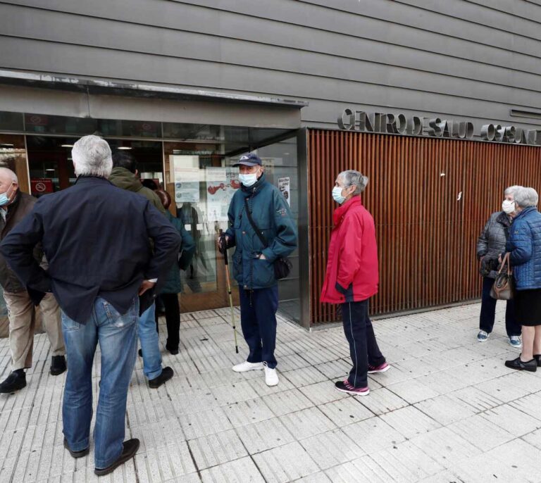 Navarra pide a la población que se "autoconfine" tras registrar otro récord de contagios diarios