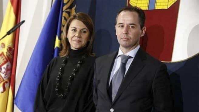 Andrés Gómez Gordo y María Dolores de Cospedal durante la etapa de ésta como presidenta de Castilla-La Mancha.