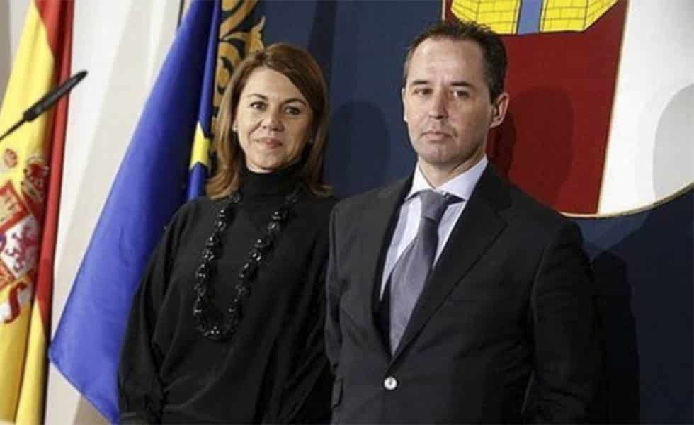 Andrés Gómez Gordo y María Dolores de Cospedal durante la etapa de ésta como presidenta de Castilla-La Mancha.