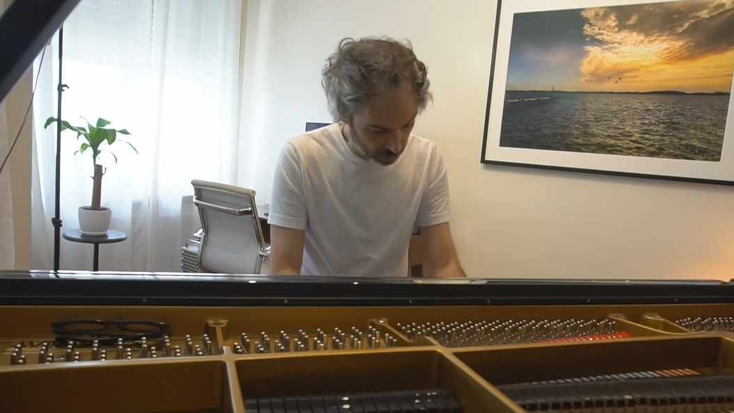 James Rhodes, el pianista de Sánchez