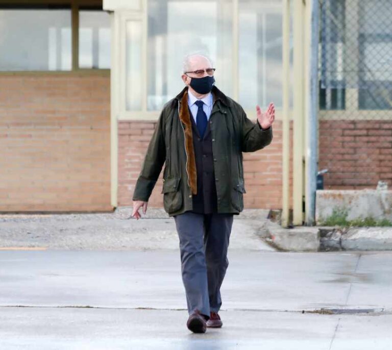 El 10% de los presos cumplen condena bajo control telemático como Rodrigo Rato