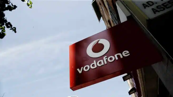 Vodafone España ingresa por servicio 957 millones y consolida la tendencia de mejora