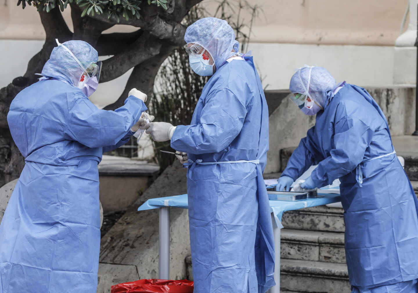 Sanitarios del Hospital Clínico-Malvarrosa de Valencia.