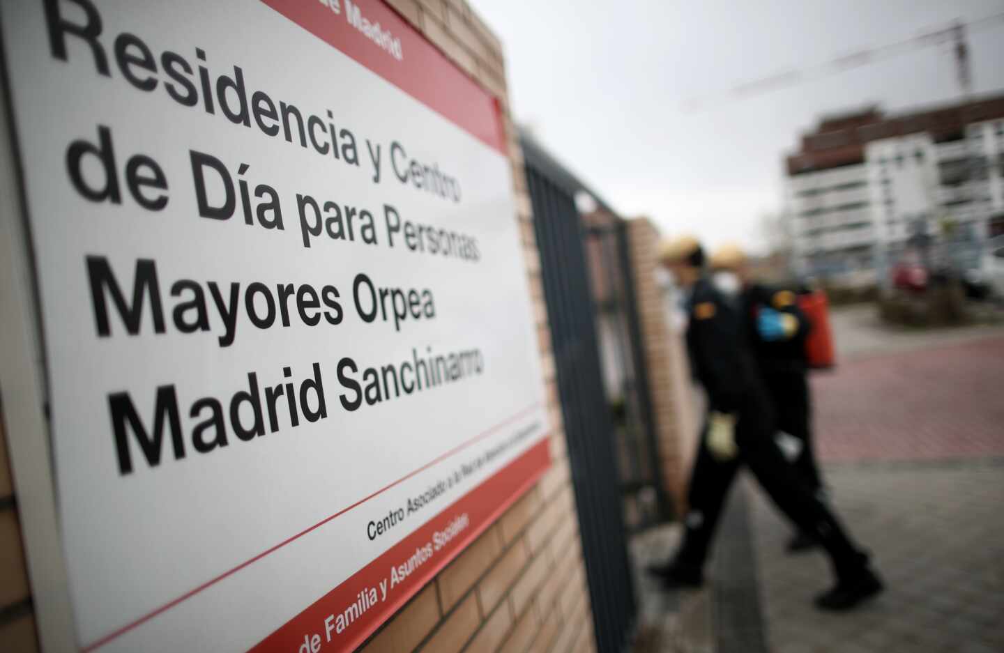 Madrid vacunará primero a 65.000 ancianos de residencias y después a los sanitarios de primera línea