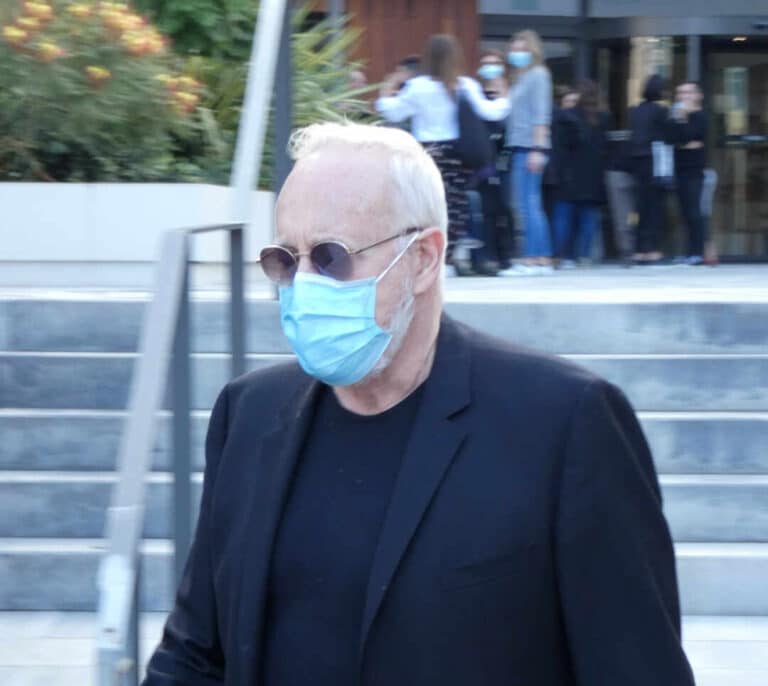 Mainat niega que se le investigue por presunto maltrato a su esposa