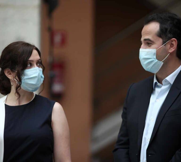 Los desencuentros entre Ayuso y Aguado hacen insostenible el Gobierno de Madrid
