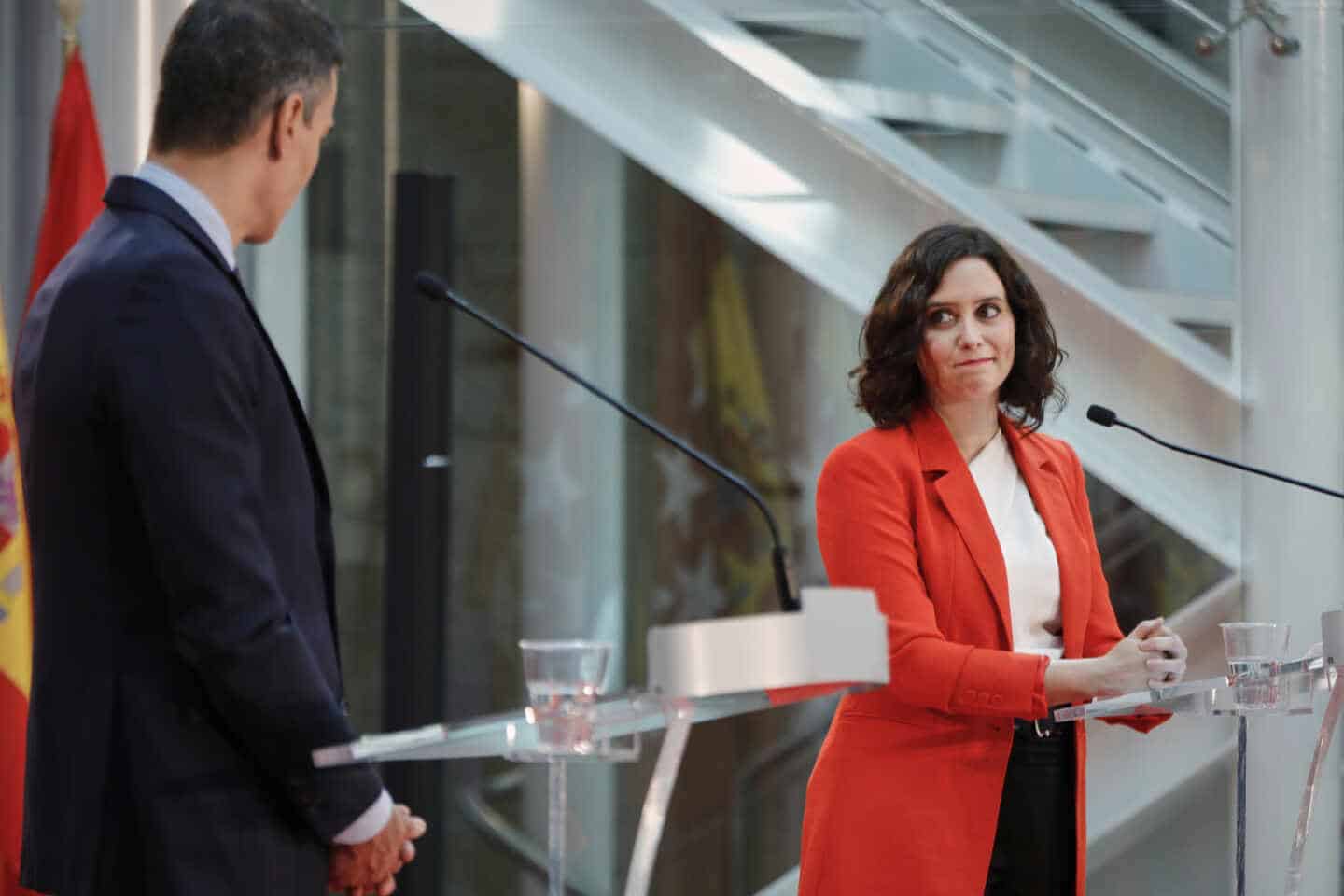 El presidente del Gobierno, Pedro Sánchez, y la presidenta de la Comunidad de Madrid, Isabel Díaz Ayuso.