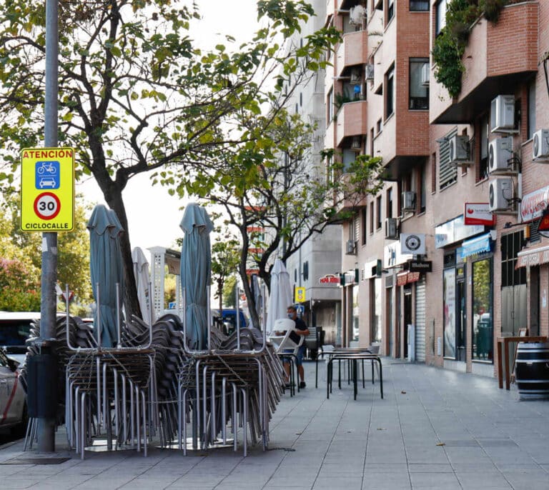 Siete grandes ciudades de Madrid ya superan el umbral para aplicar confinamientos perimetrales