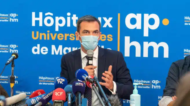 La policía registra la casa del ministro de Sanidad francés por su gestión del coronavirus