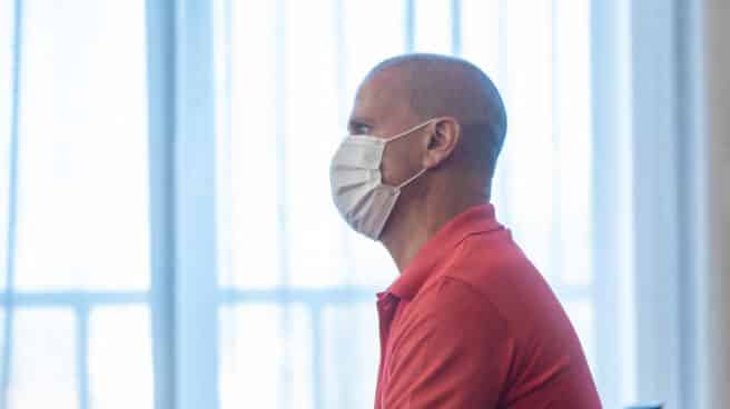 Juicio contra el conocido como el 'loco del chándal', acusado de incendiar la casa de una mujer en su interior.
