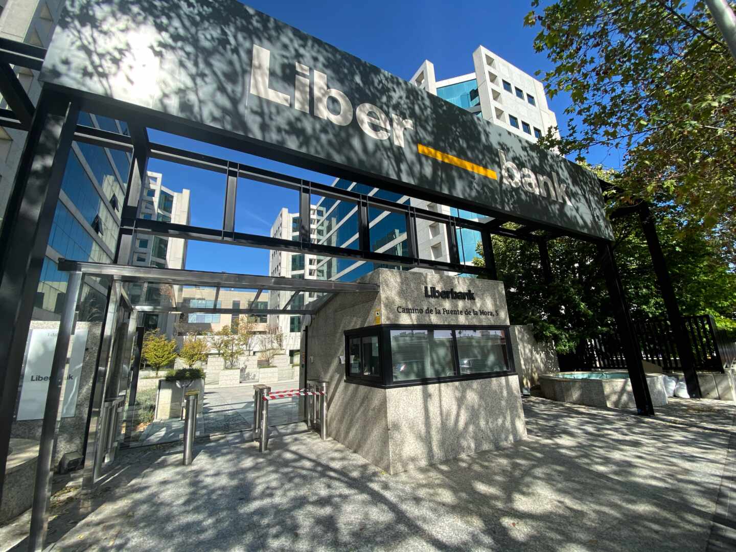 Entrada a la sede central de Liberbank, en Madrid.