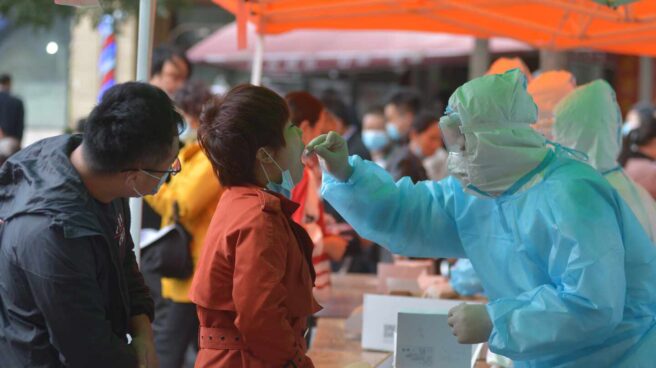Test por coronavirus en China.