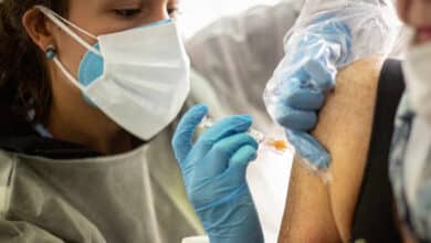La mitad de las enfermeras duda si se vacunará del coronavirus