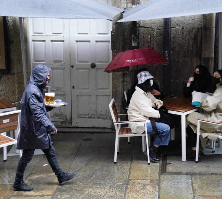 La pandemia se ceba con los hosteleros: el 75% cerrará 2020 en pérdidas