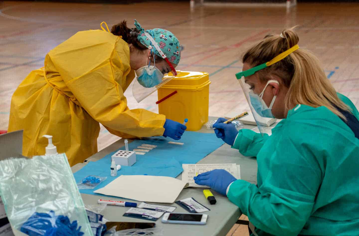 Pruebas de sanitarios en Sevilla.