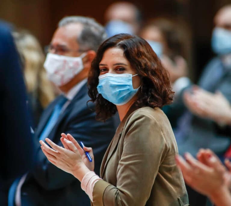 Madrid mejora: elimina restricciones en 10 zonas y no agrega ninguna más