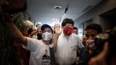 La oposición reconoce que el candidato de Evo Morales ha ganado las elecciones