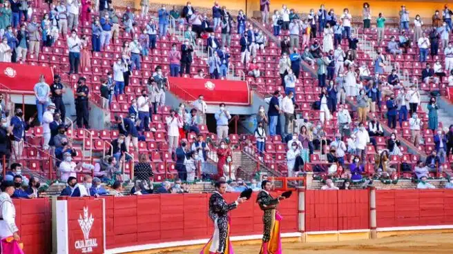 Podemos, sin el apoyo del PSOE, quiere prohibir a los menores en los toros