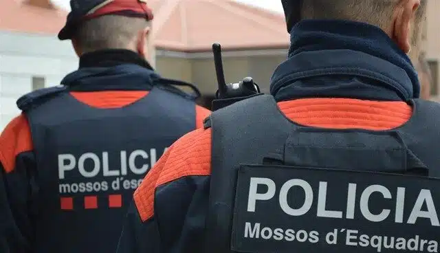 Los Mossos denuncian a 59 personas que viajaban en un autocar hacia Port del Comte (Lleida)