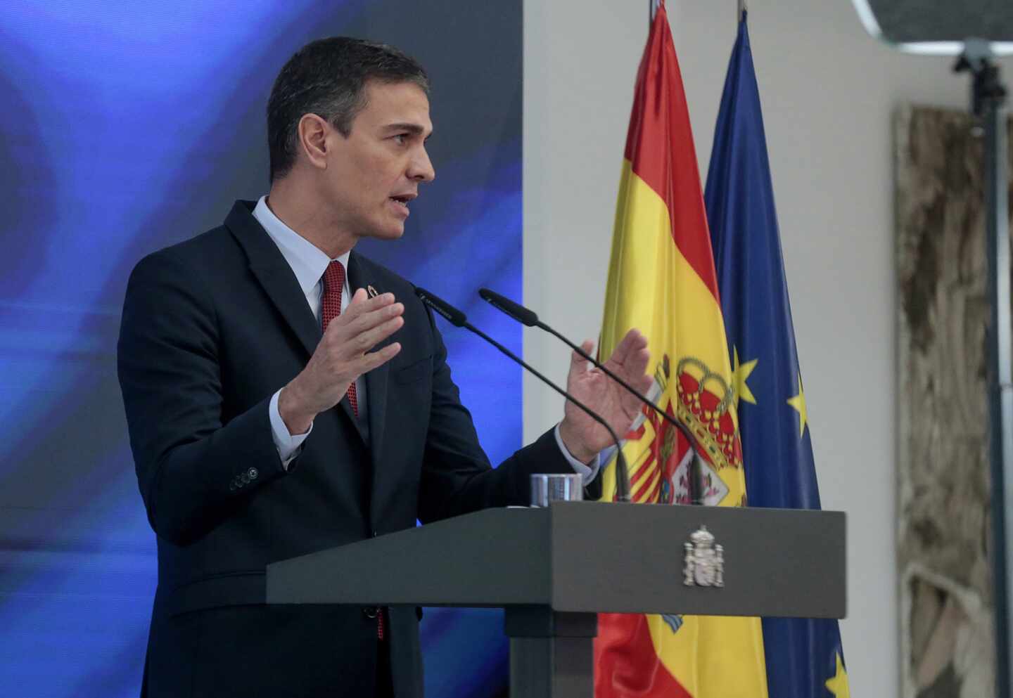 Sánchez renuncia de momento a la mitad de los fondos europeos para no elevar la deuda