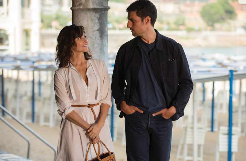 Gina Gershon y Louis Garrel en ‘Rifkin’s Festival'