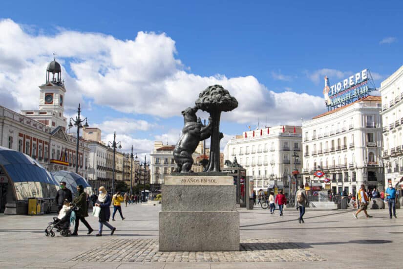 La Puerta del Sol, con la nueva ubicación de la estatua del oso y el madroño