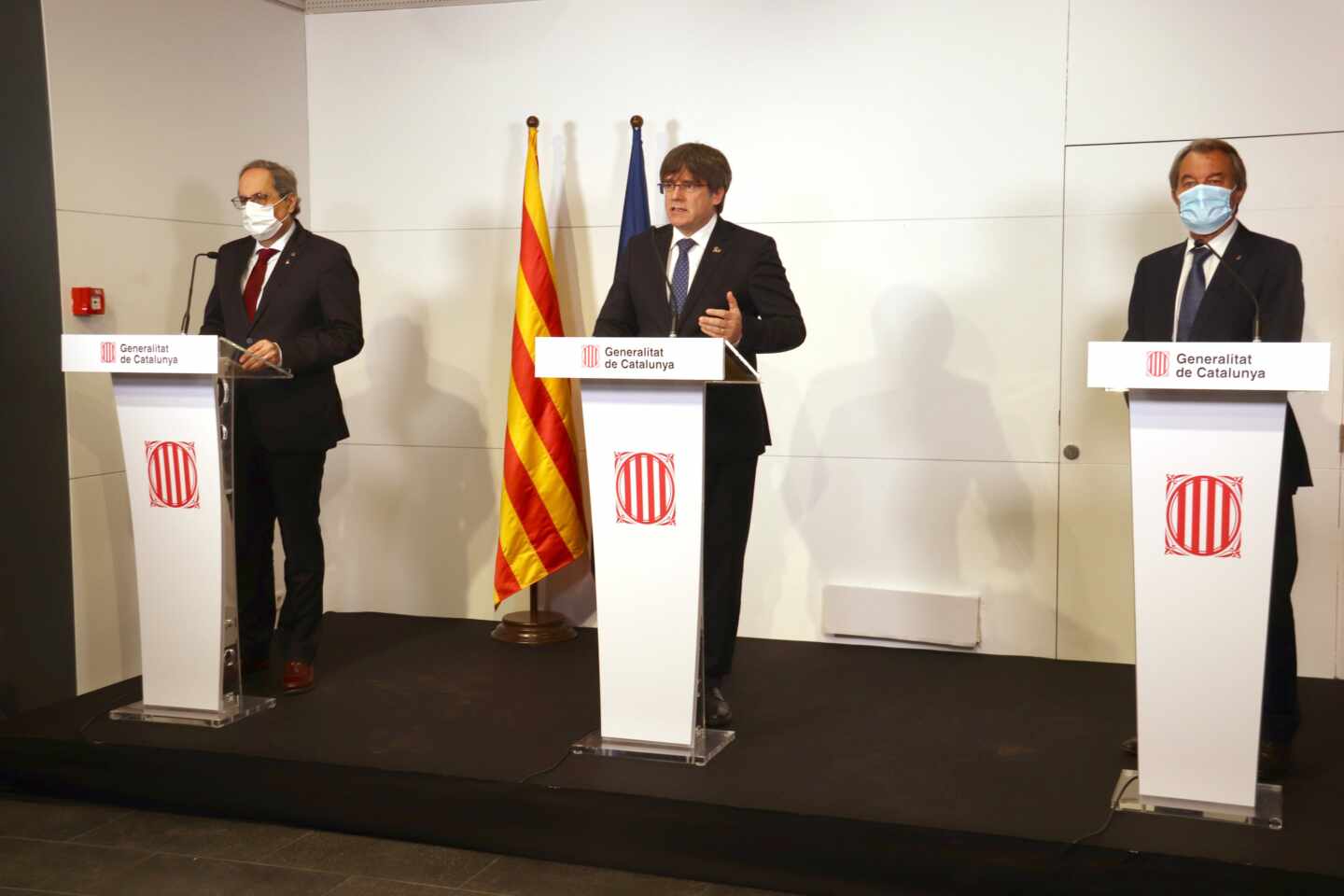 Puigdemont señala al Rey: "Durante su mandato se ha inhabilitado a todos los presidentes catalanes"
