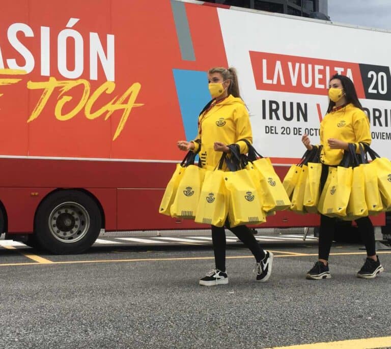 Correos lidera el desafío logístico de La Vuelta 2020