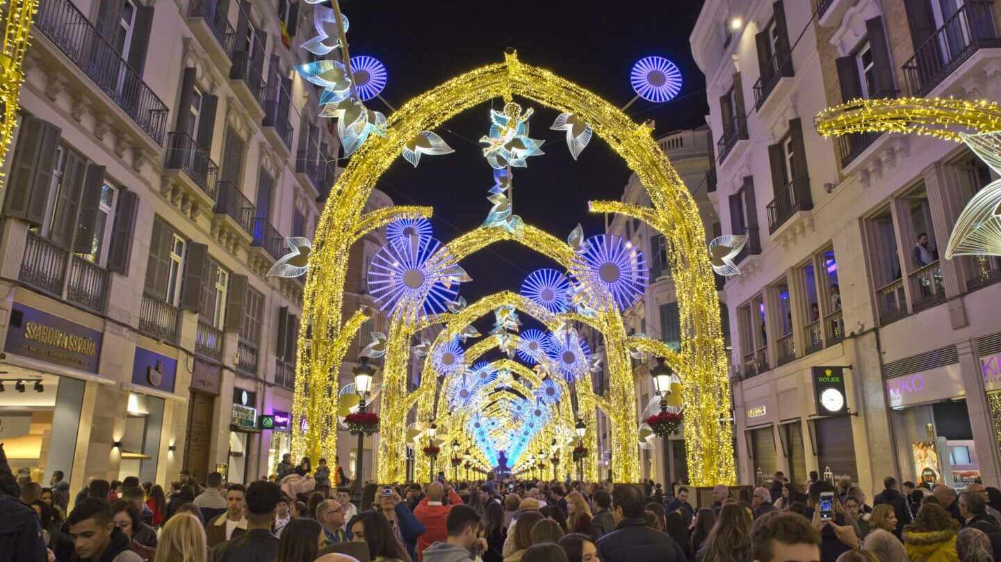 Montaje de luces realizado por Ximénez Group en la malagueña calle Larios en una imagen de archivo.