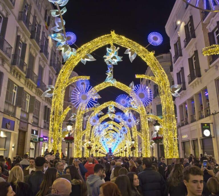 El Covid no apaga la iluminación navideña