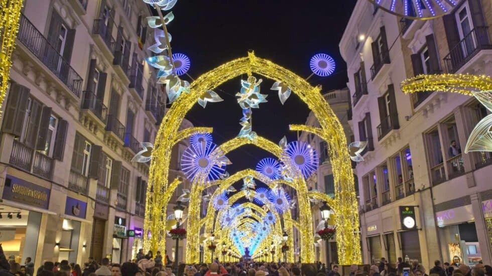 Montaje de luces realizado por Ximénez Group en la malagueña calle Larios en una imagen de archivo.