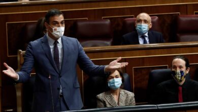 Sánchez acusa al PP de ser un "partido antisistema" y reafirma su "confianza absoluta" en Iglesias