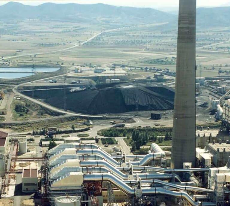 Endesa se adjudica el 'megaconcurso' del nudo de Andorra con un total de 953 megavatios