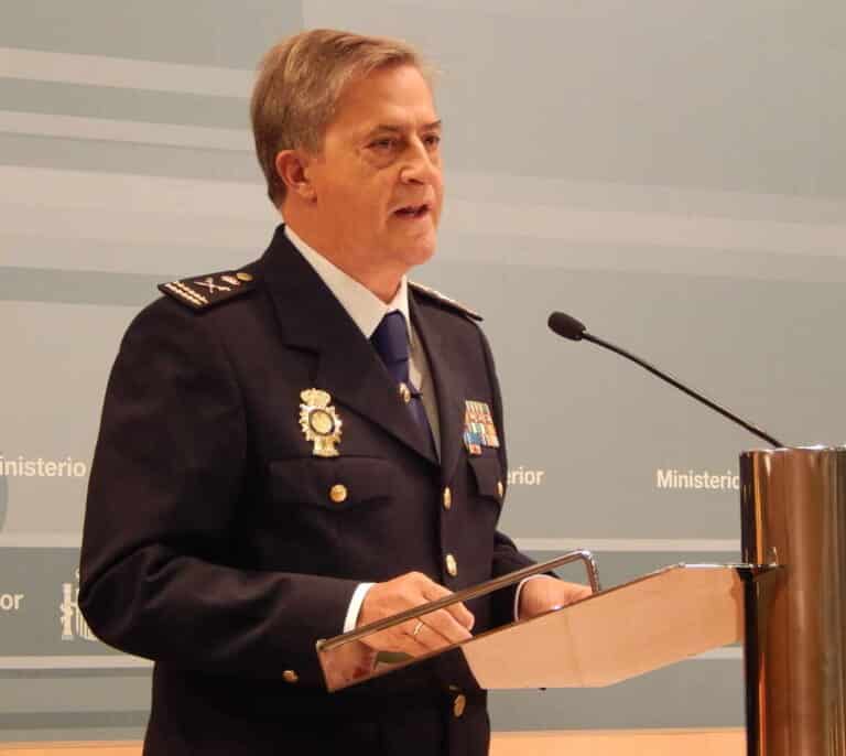 El Corte Inglés ficha a un comisario al que Grande-Marlaska acaba de dar una medalla pensionada