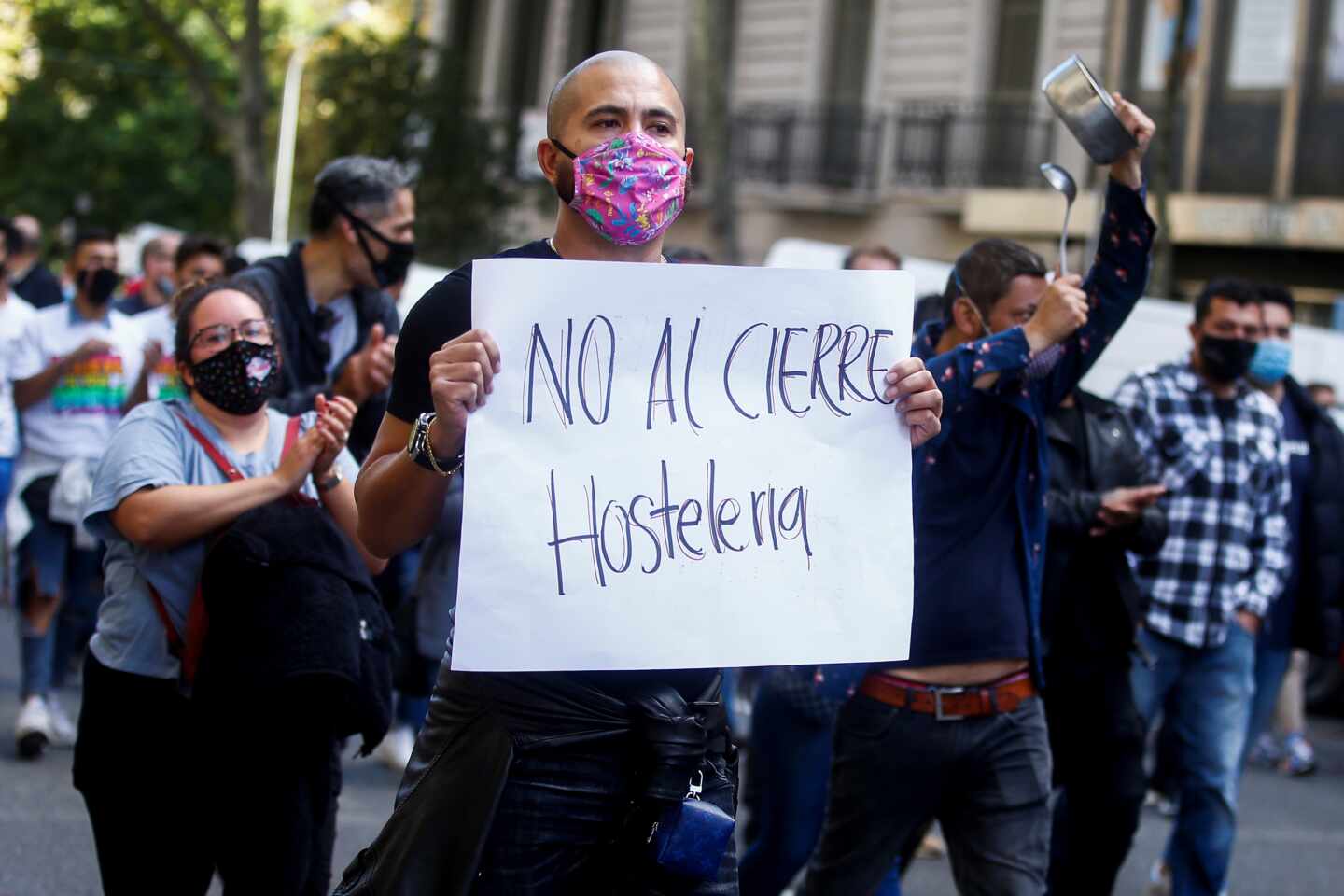 La restauración se rebela contra la Generalitat: "No aguantamos más"