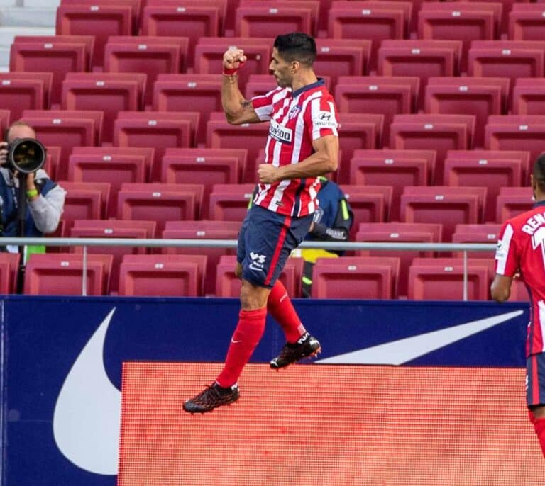 Los fichajes de LaLiga caen en mil millones