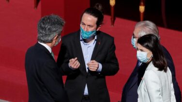 Los corrillos tóxicos y la bandera deshilachada