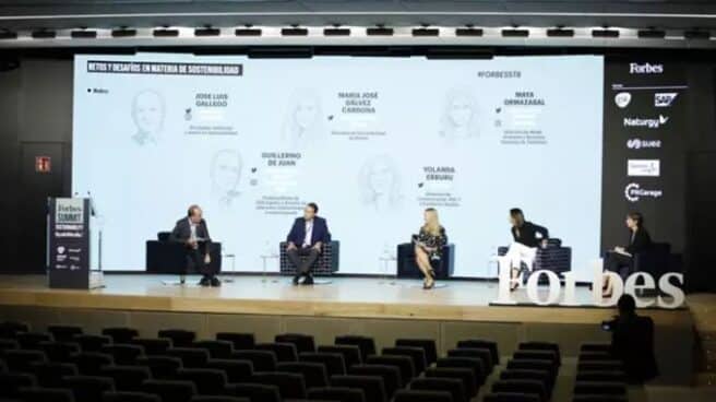 Expertos en economía circular y líderes empresariales, en el Forbes Summit Sustainability.