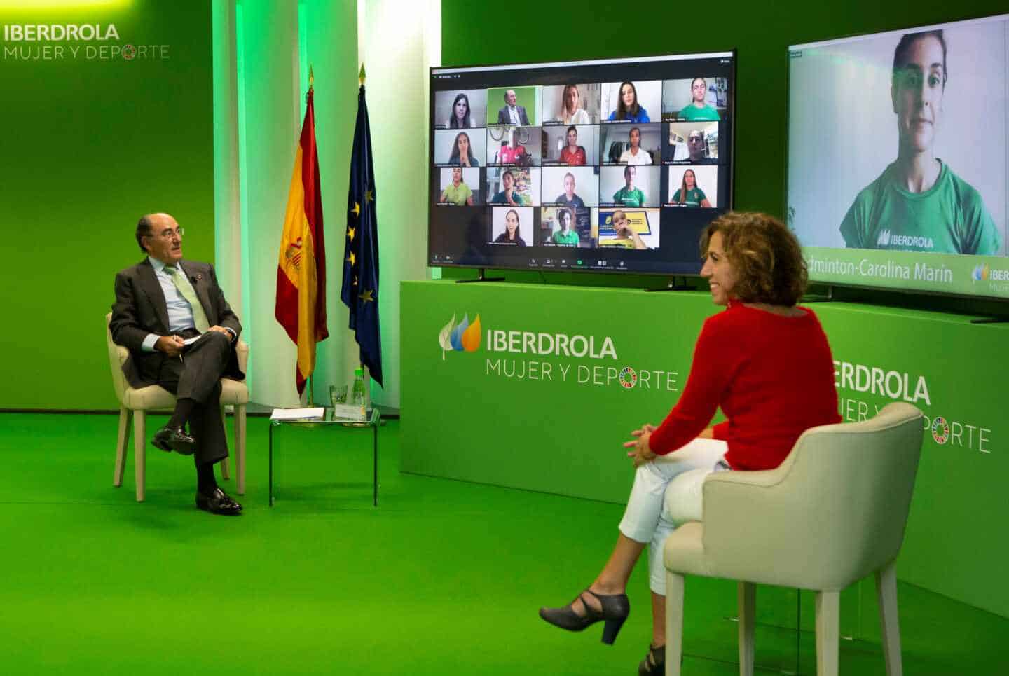 El presidente de Iberdrola, Ignacio Sánchez Galán, y la presidenta del CSD, Irene Lozano, en un encuentro virtual con deportistas.