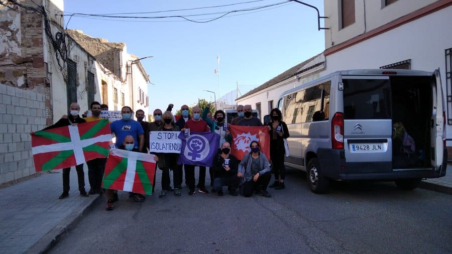 Recibimiento al etarra Iban Muñoa a la salida de prisión.