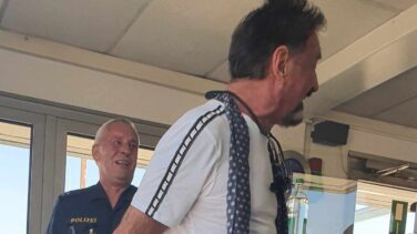 Rusia sugiere que McAfee pudo no haberse suicidado e insta a investigar el "misterio"