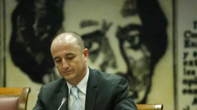 El juez admite investigar los correos sobre el espionaje de Villarejo al 'grupo hostil'