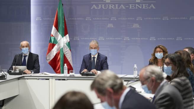 El lehendakari Iñigo Urkullu preside la reunión del comité asesor del LABI. El lehendakari Iñigo Urkullu preside la reunión del comité asesor del LABI.