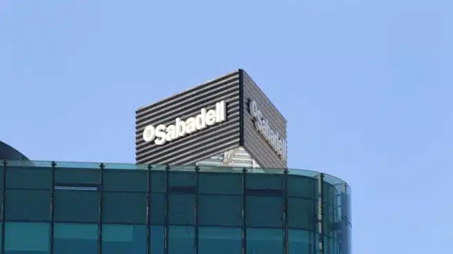 Sabadell sacrifica su beneficio tras provisionar 2.275 millones por el Covid y el ajuste de plantilla