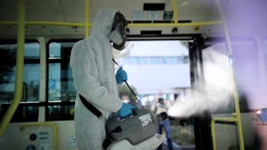 La transmisión aérea del coronavirus pone en jaque la nueva normalidad